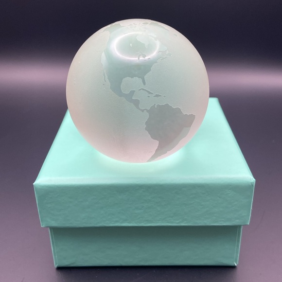 Tiffany & Co Crystal Paperweight Etched World Globe - Picture 6 of 8